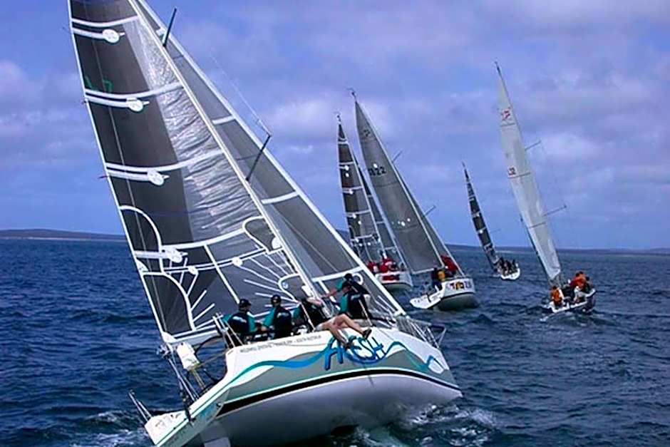 Bay 10 - Suites and Apartments