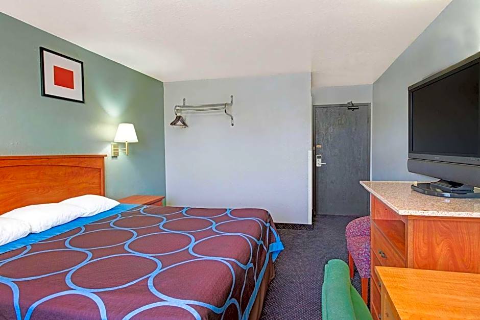 Super 8 by Wyndham Sacramento/Florin Rd