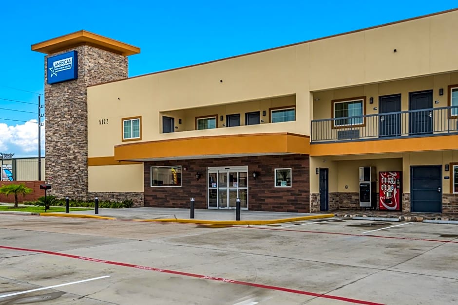 Americas Best Value Inn & Suites Houston at Hwy 6