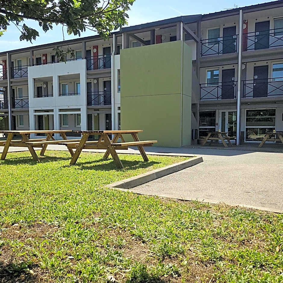 B&B HOTEL Avignon 1