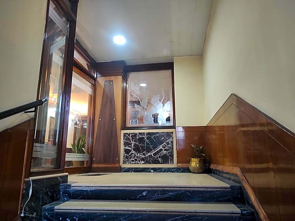 Hotel Ambarish Grand Residency