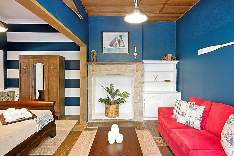 Manly Waves Studios & Apartments