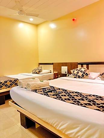 Triple - Non Air-Conditioning