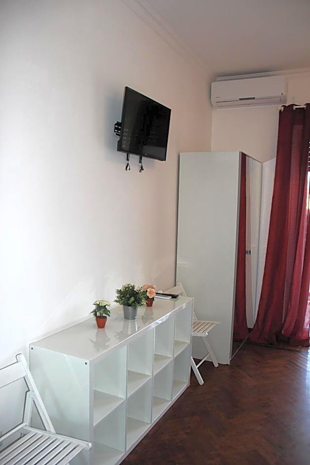 Domus Vatican Holiday's