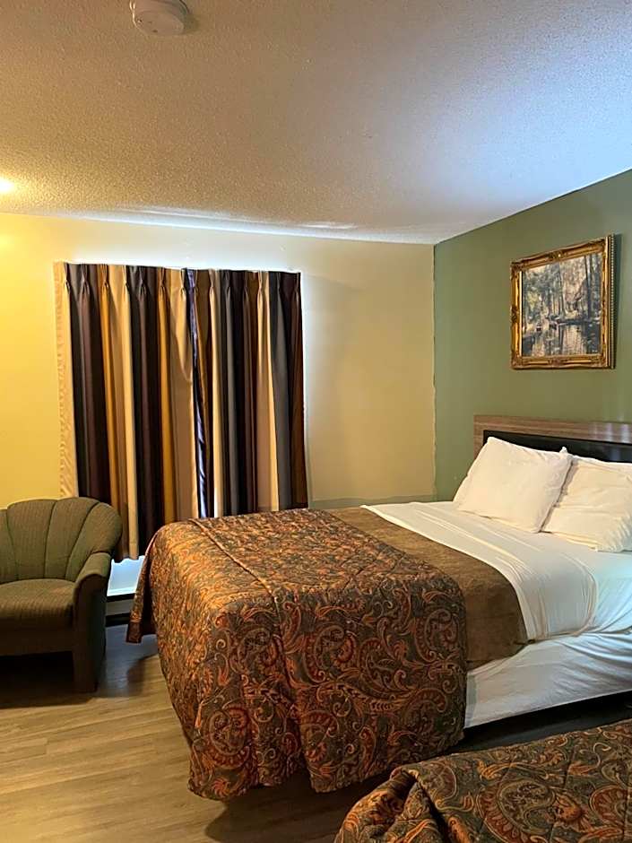 Scottish Inn Near the Falls and Casino