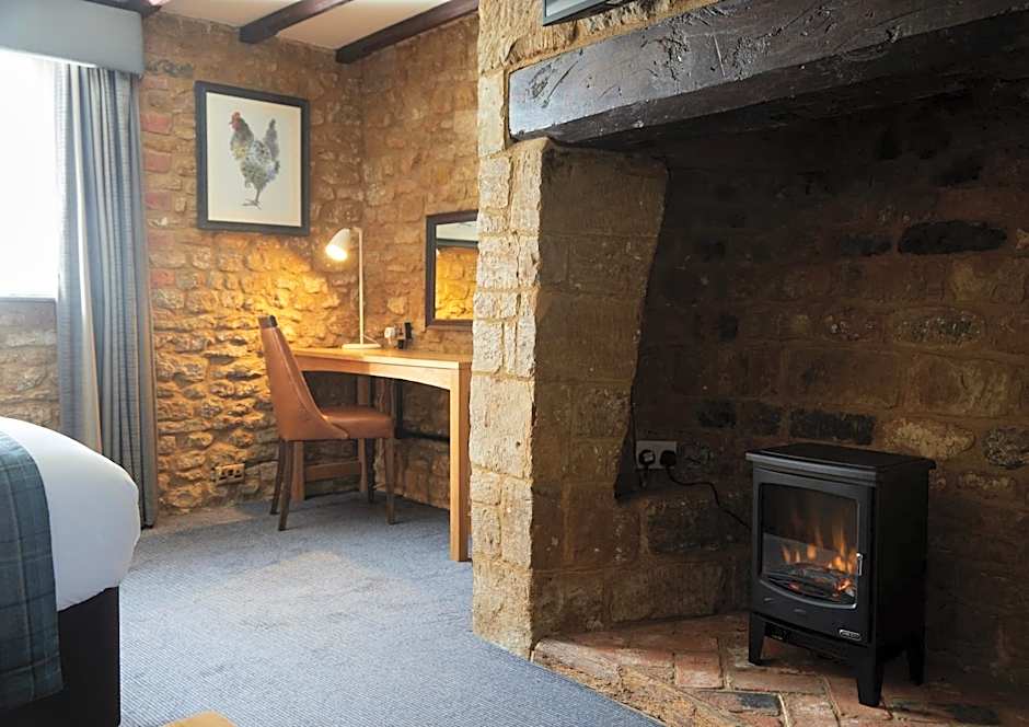 Red Lion Hotel by Greene King Inns