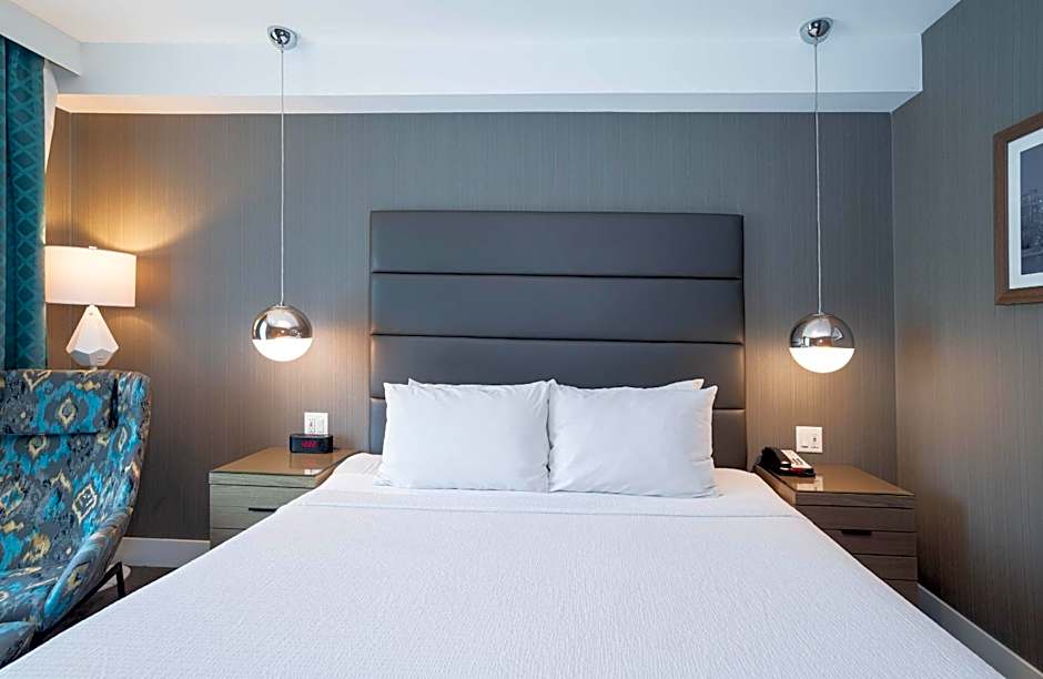 Sandman Signature Calgary Airport Hotel