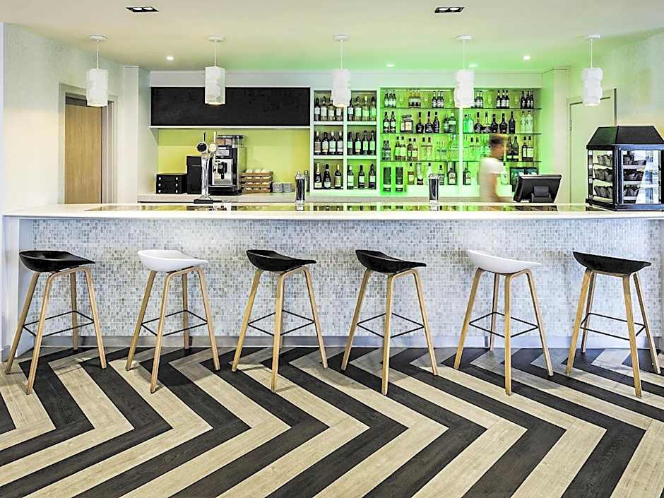 ibis Styles London Heathrow Airport