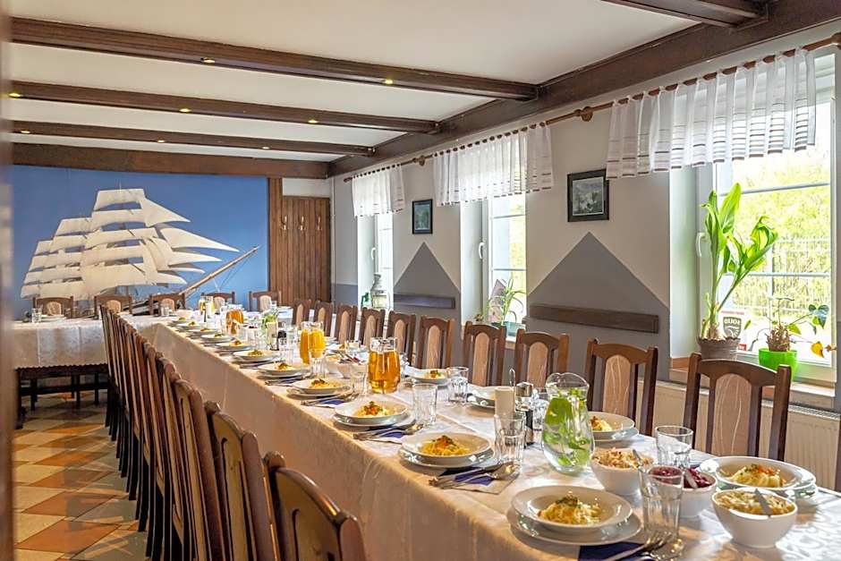 Tawerna "Cicha Przystań"