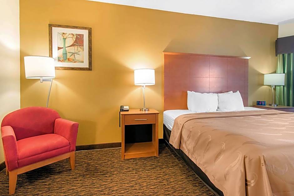 Clarion Hotel & Suites University-Shippensburg
