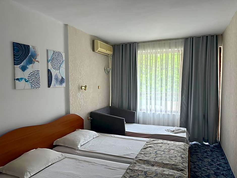 Kamchia Park Hotel - All Inclusive with Free Parking