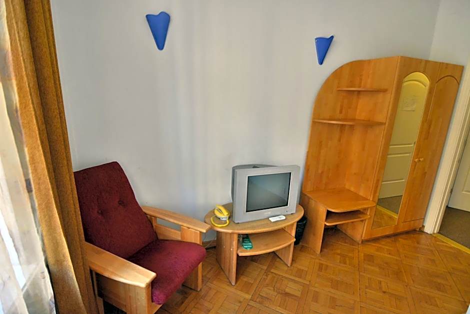 Hotel Multilux with Self Check-in