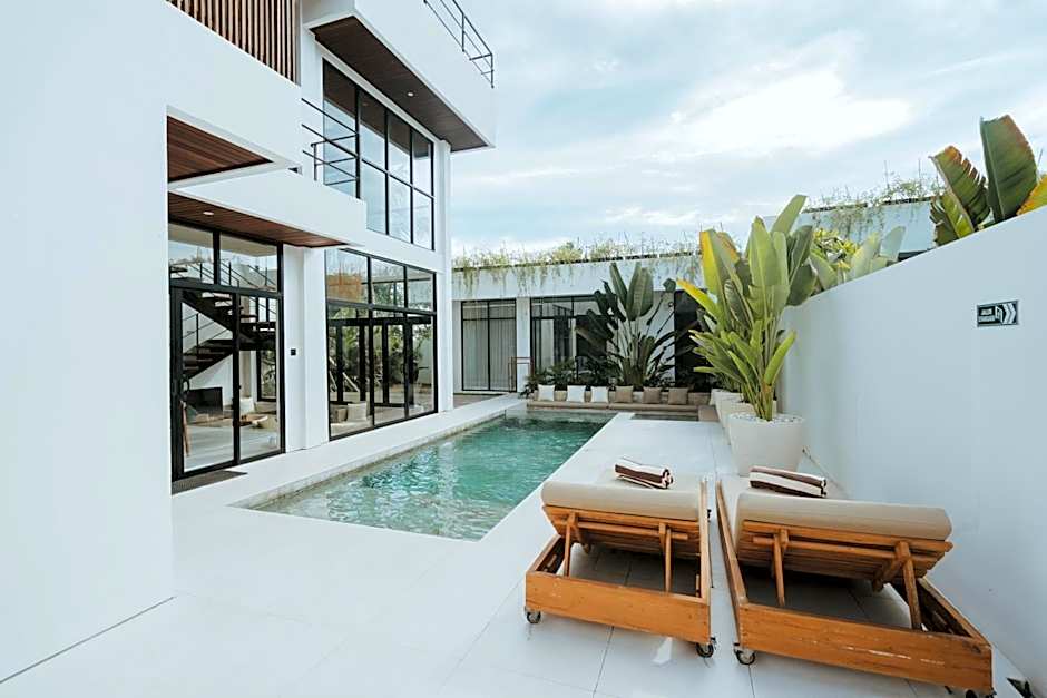 Baliwood Residence Villas by BREIG