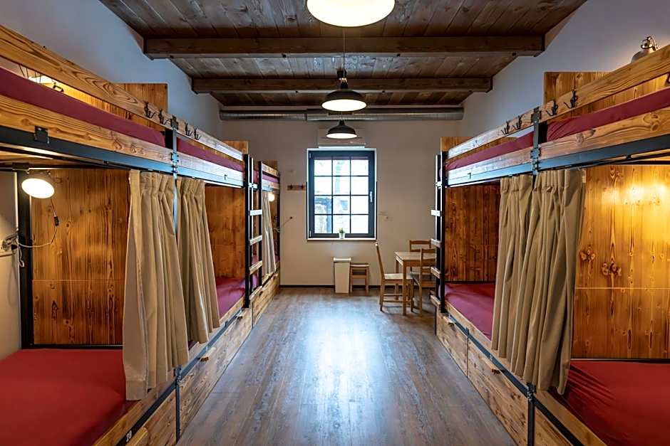 Turn Hostel