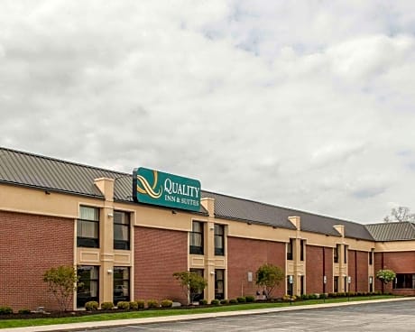Quality Inn & Suites Greenfield I-70