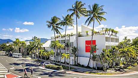 Ramada By Wyndham Cairns City Centre