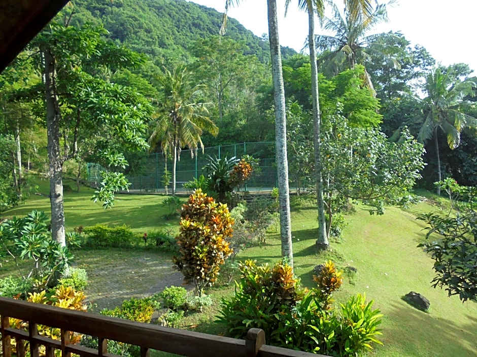 The Country House