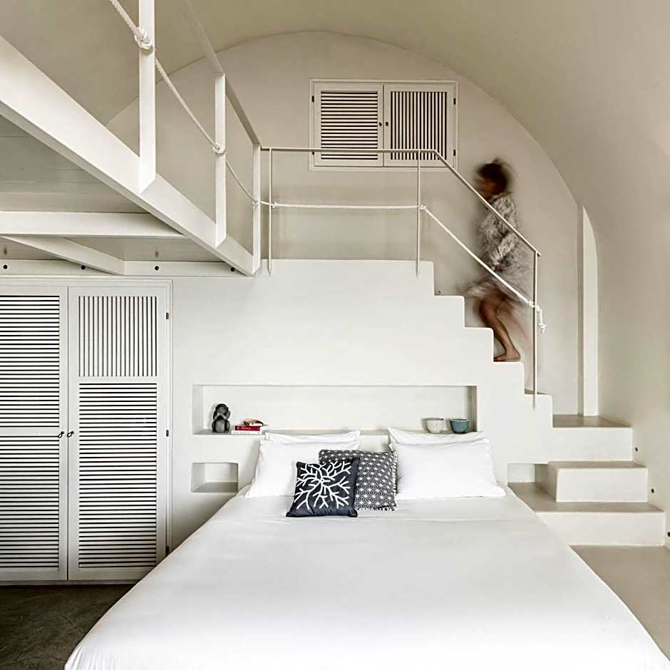 West East Suites