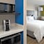 Holiday Inn Express and Suites Camas - Vancouver By IHG