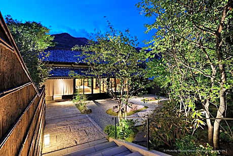 Suite with Mountain View