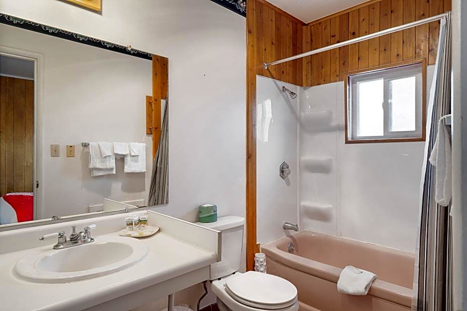 OYO Silver Spur Burns Hwy 20