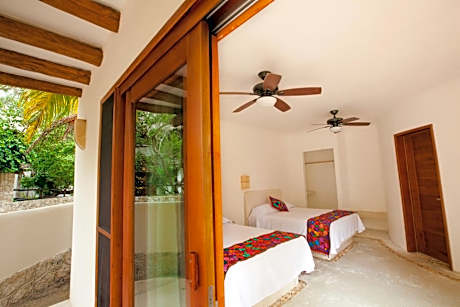 Economy Quadruple Room