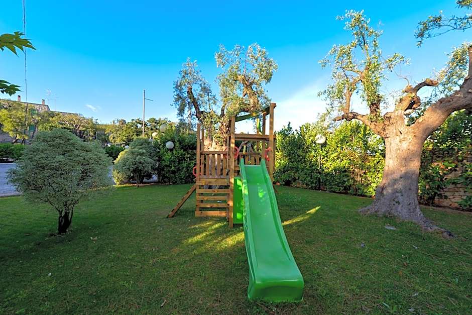 Hotel Castel Miramonti