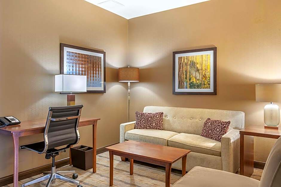 Best Western Premier Boulder Falls Inn