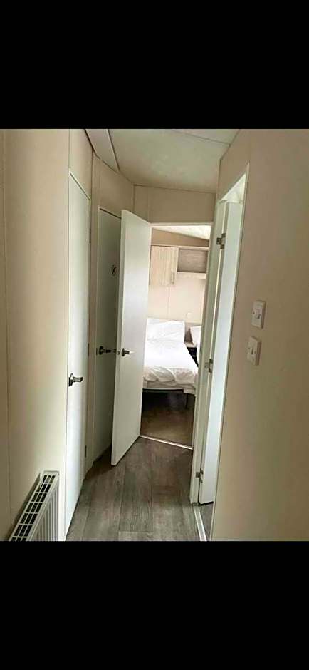 23 kingfisher court luxury 3 bedroom caravan
