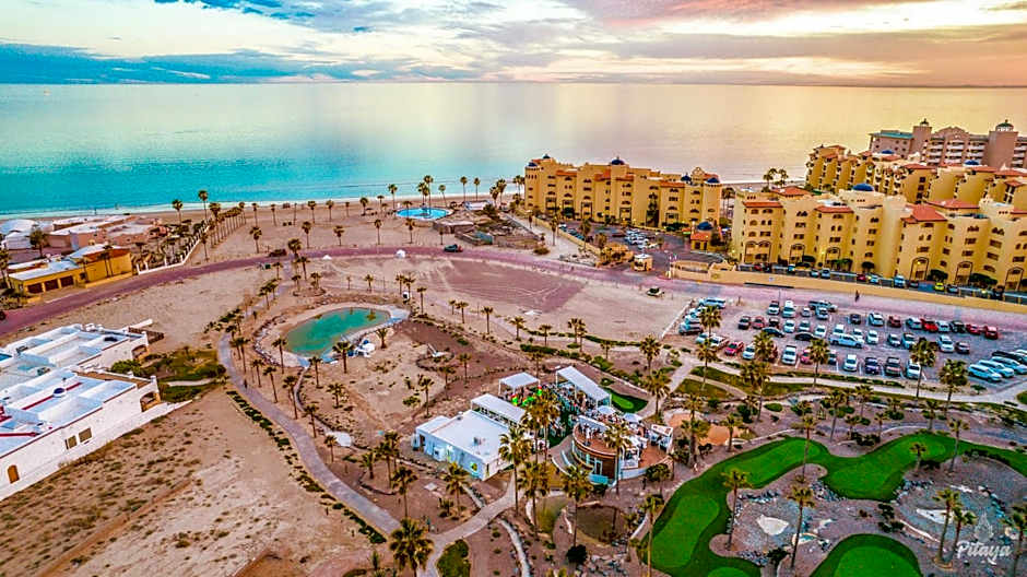 Casa Blanca Golf Villas