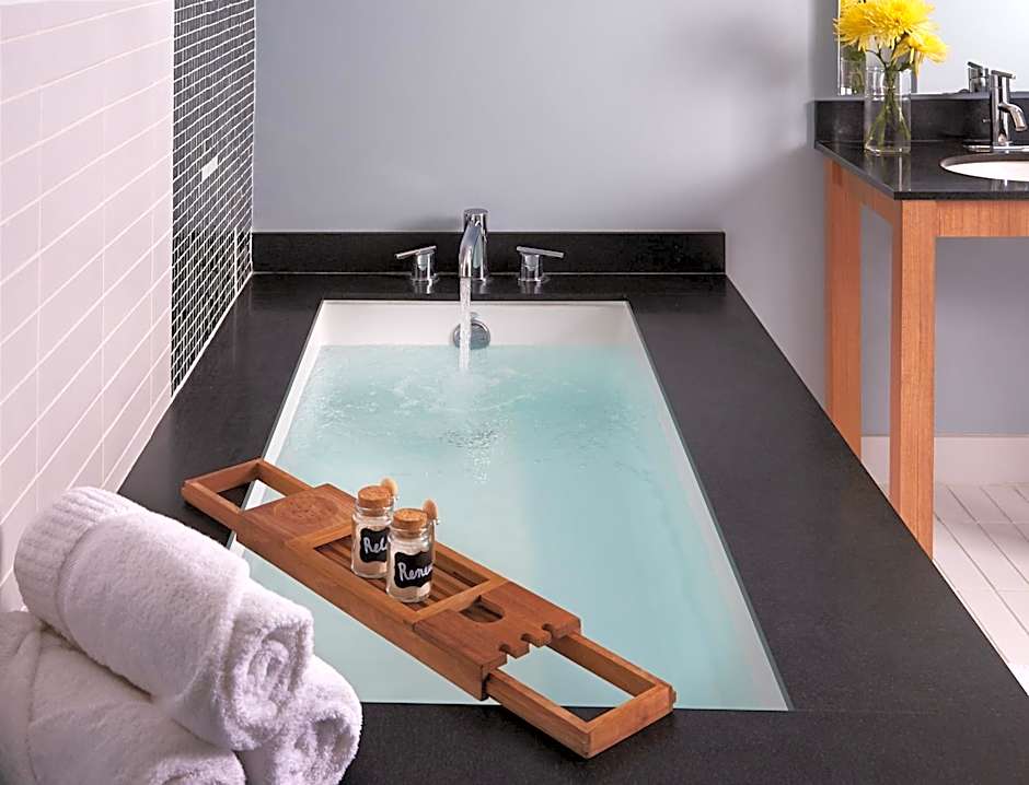 Kimpton Shorebreak Huntington Beach Resort By IHG