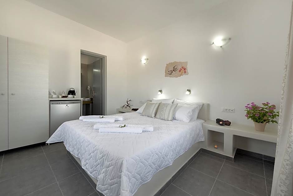 Pancratium Villas & Suites