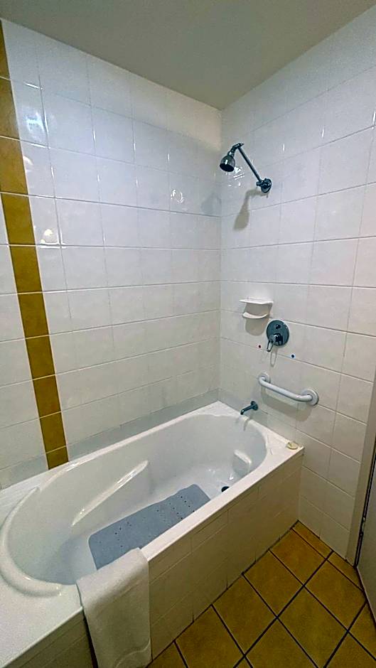 Caboolture Riverlakes Boutique Motel