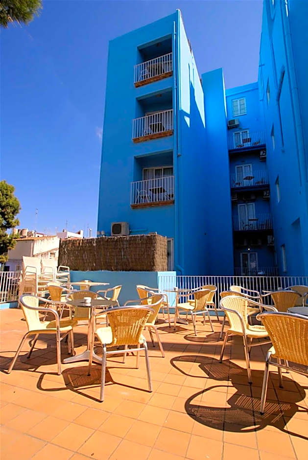 Parrots Sitges Hotel