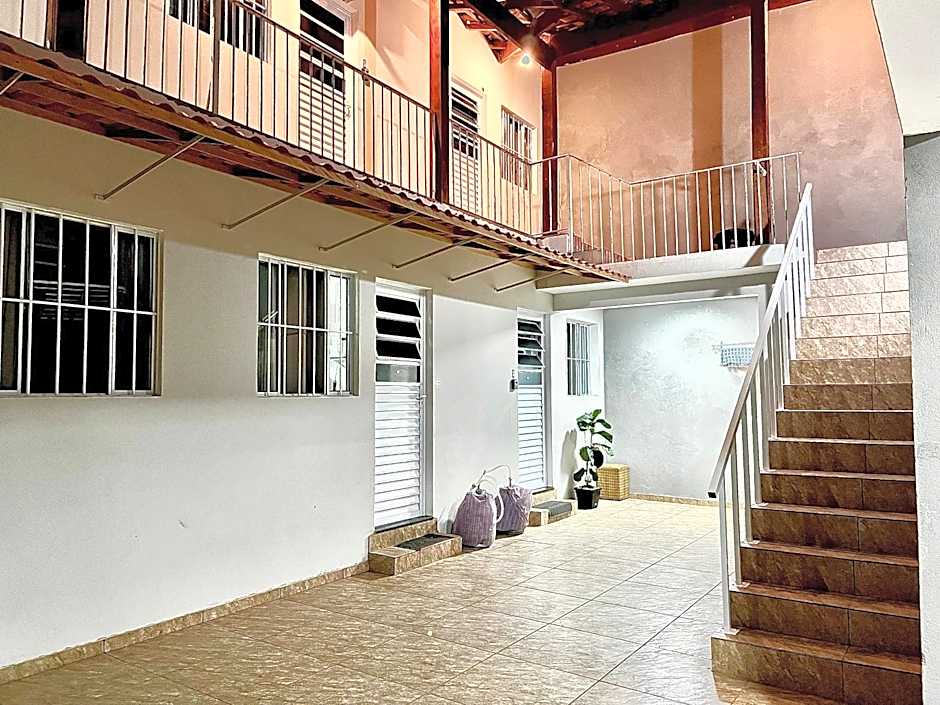 Ap Elegante e pratico com ar, ao lado do Aeroporto