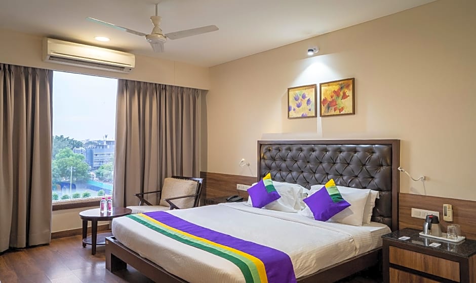 Treebo Premium Baramasi By Jai Club Prime