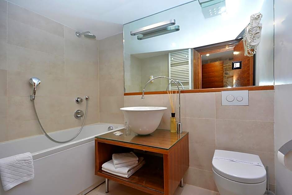 Jupiter Luxury Hotel