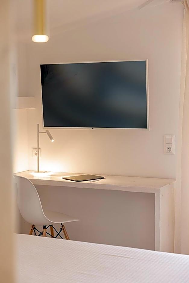 Potokaki Beachfront Hotel