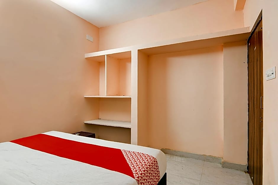 Hotel O S S Guesthouse