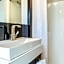Hotel Louisbourg