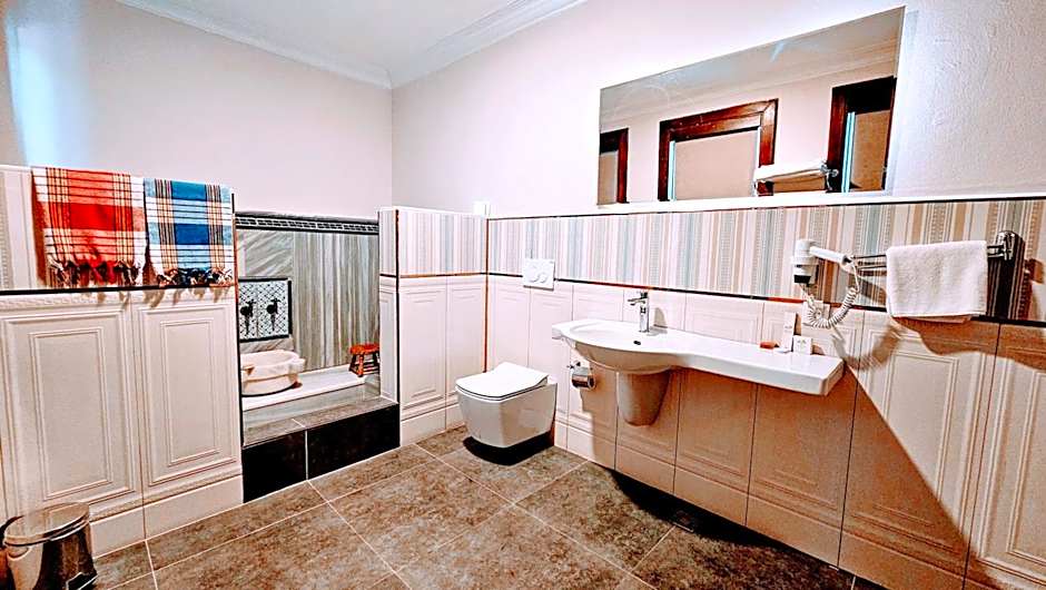 Otantik Hotel & Spa