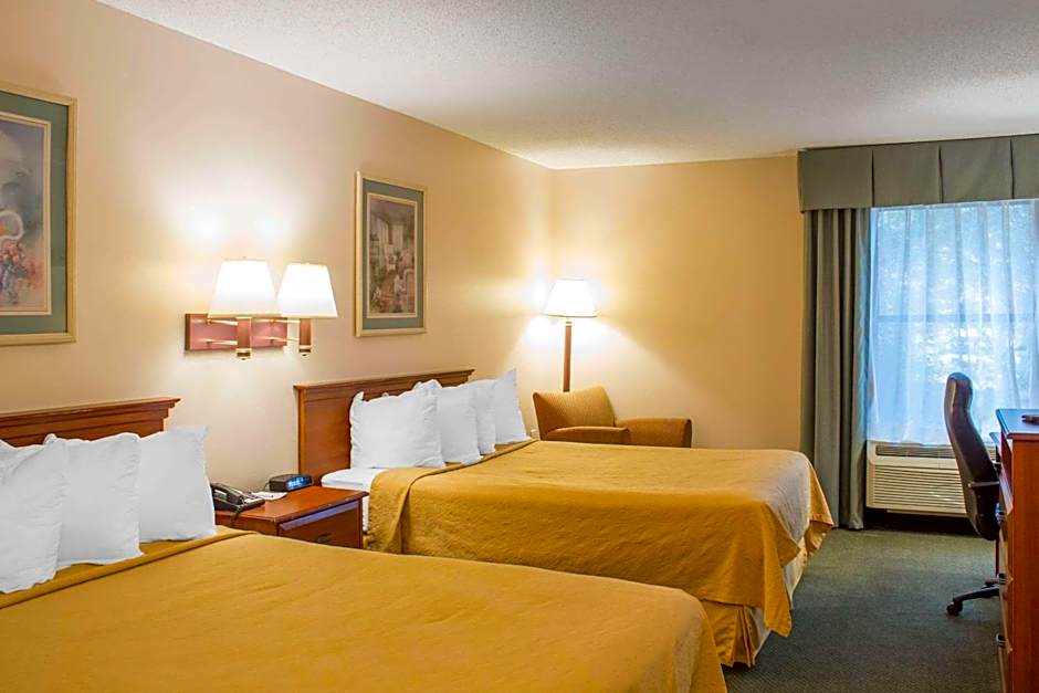Econo Lodge Raleigh near Walnut Creek Amphitheatre