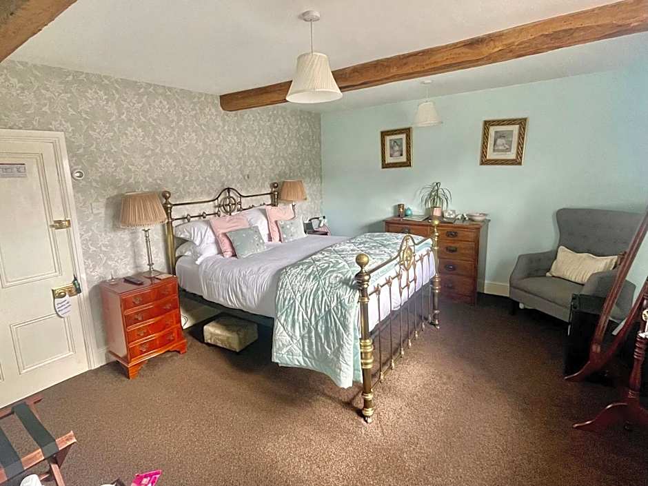 Eagle House - Award Winning B&B and Apartment