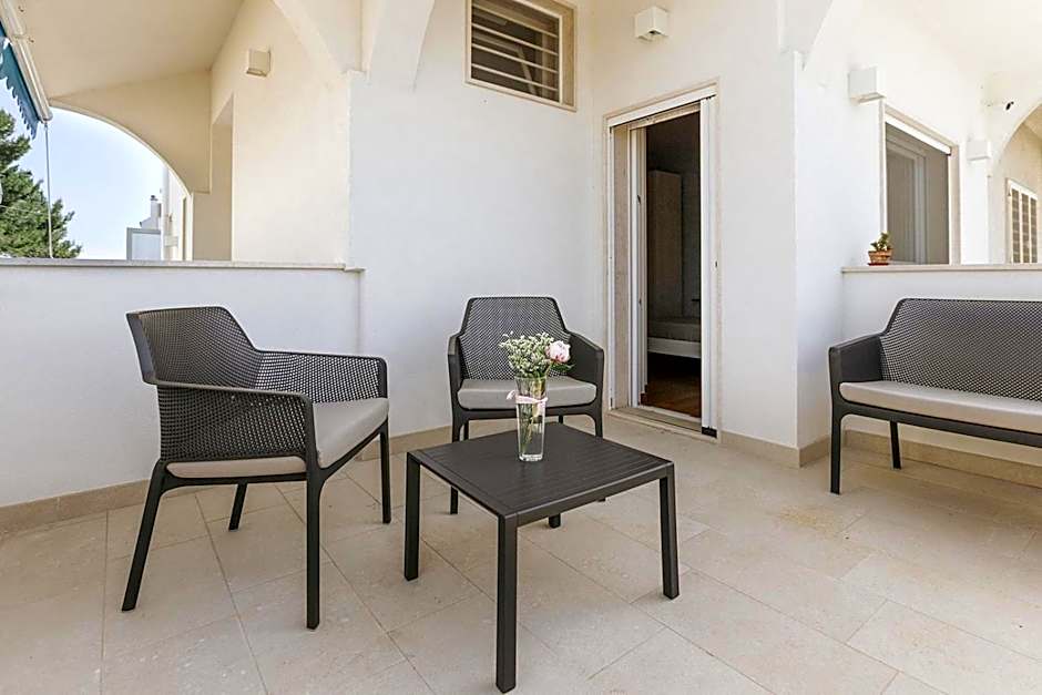 APULIA BLUE APARTEMENTS & B&B