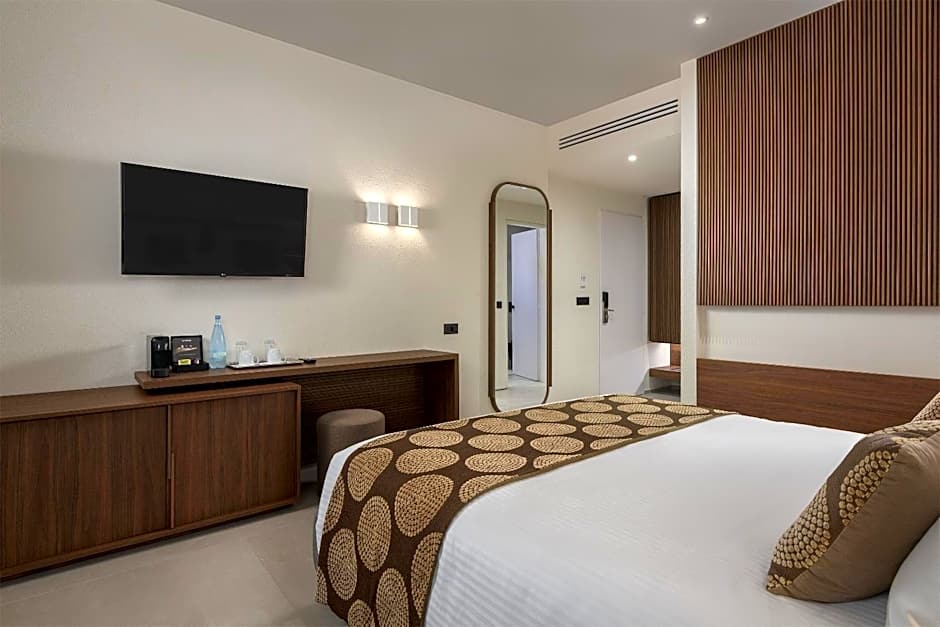 The Ixian Grand & All Suites - Adults Only Hotel