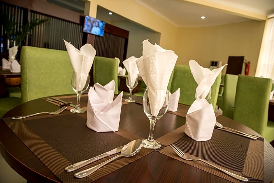 Brookville Hotel & Suites