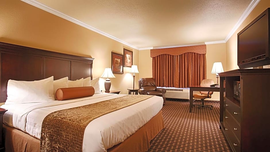 Best Western Plus Southpark Inn & Suites