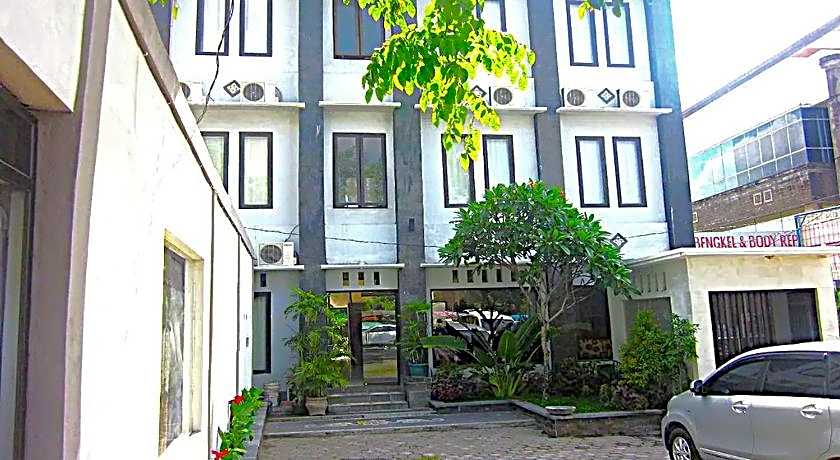 Hotel Warta Dua