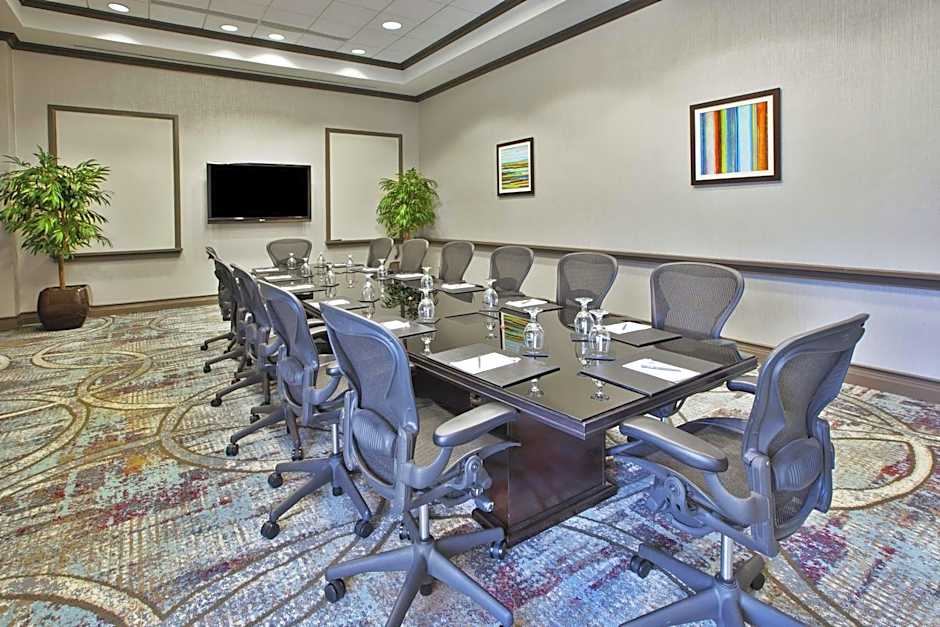 Embassy Suites By Hilton Columbus Airport