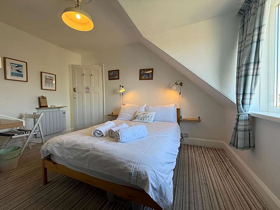 Holly Trees Guest Accommodation
